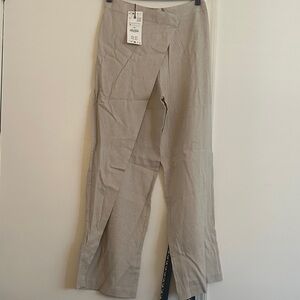 Zara women’s Beige Chinos/ linen